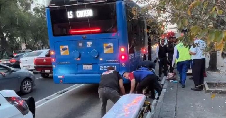 Trolebus atropella anciana Reforma Manuel Gonzalez