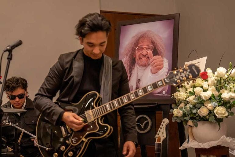 Con rock y flores, velan al maestro Javier Bátiz en Tijuana (Cuartoscuro)