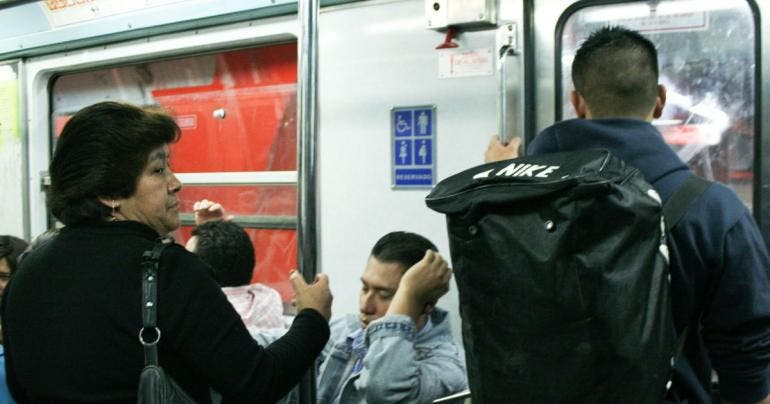 demandan Metro discapacitados