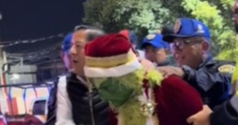 detienen Grinch GAM robar Navidad