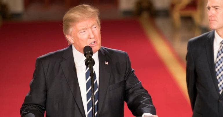 Donantes de Trump emplean a mexicanos sin visado de trabajo, según The Guardian