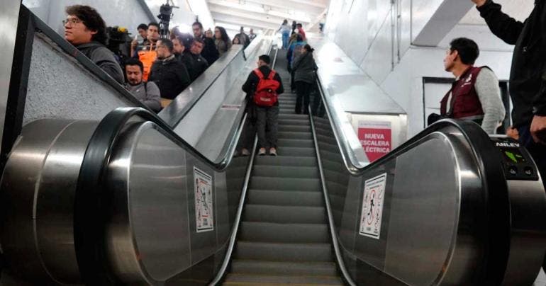 Escaleras eléctricas Línea 9 del Metro