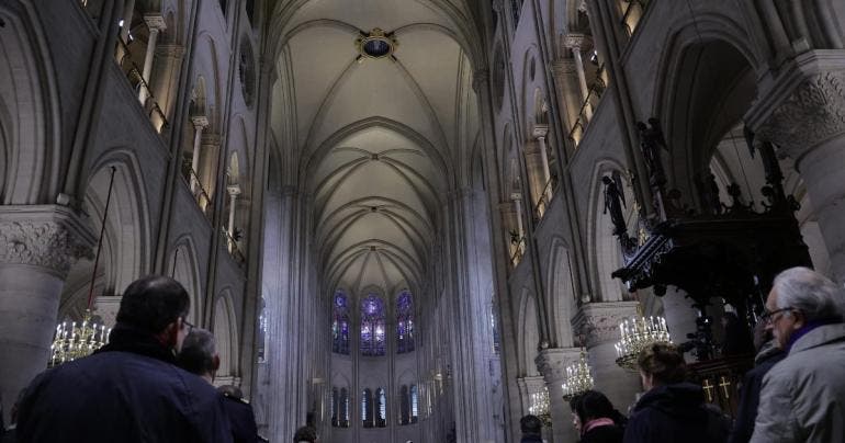 Notre Dame misa incendio 2019