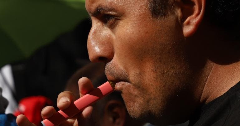 Senado avala prohibir vapeadores fentanilo