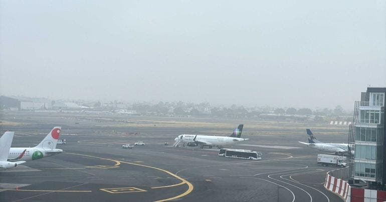 suspenden vuelos AICM AIFA banco niebla
