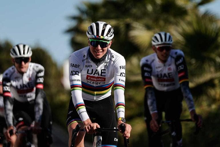 El mundo del ciclismo se quitó el sombrero ante la temporada protagonizada por el ciclista esloveno (UAE Team Emirates), que convirtió cada título en una exhibición (EFE)