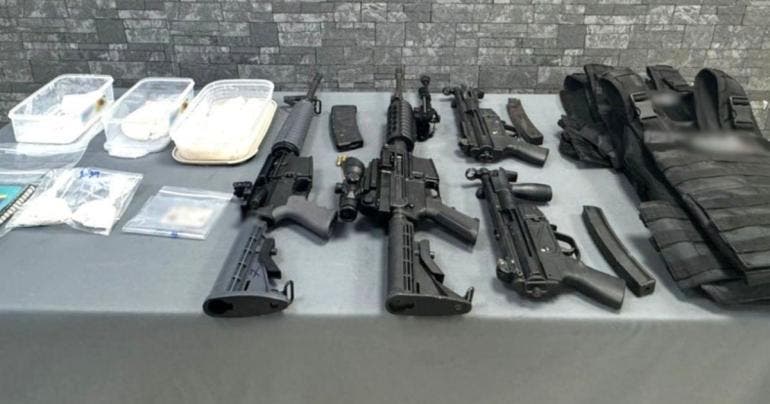Fotos | Aseguran arsenal y droga en cateo en Juárez, Nuevo León