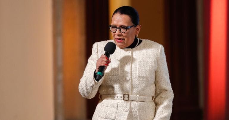 Gobierno instala 10 centros de atención para recibir a deportados de EU