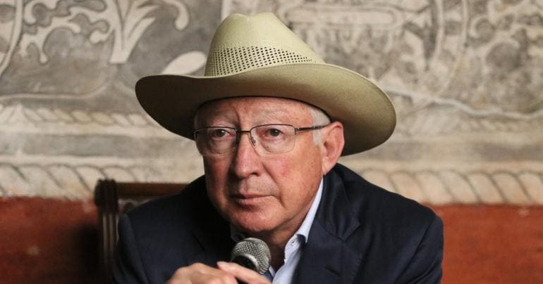 Ken Salazar dialogo profundo problemas
