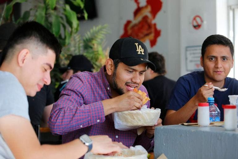La torta ahogada, en el top 10 de los mejores sándwiches del mundo (foto de EFE)