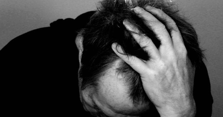 Pide 5 mil pesos por Facebook y termina pagando 400 mil; lo golpean y balean su casa