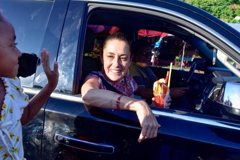 Sheinbaum defensa connacionales EU Trump