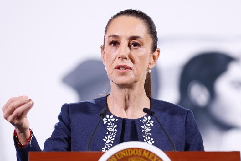 Sheinbaum afirma que declarar terroristas a cárteles mexicanos ‘no ayuda’