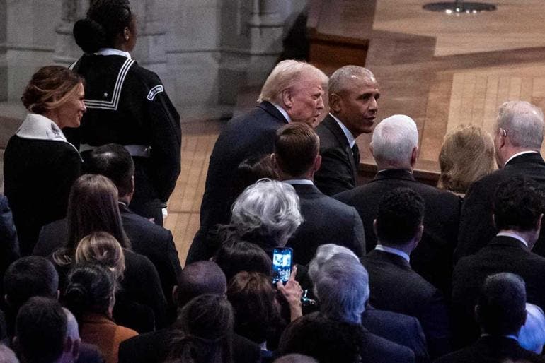 ¿Ahora son amigos? Obama y Trump dejan a un lado diferencias en funeral de Estado de Jimmy Carter (EFE)
