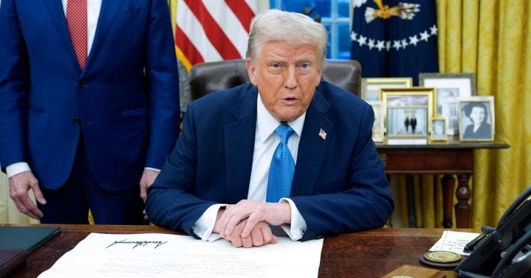 Trump aplicará aranceles al petróleo y gas de Canadá y México desde el 18 de febrero
