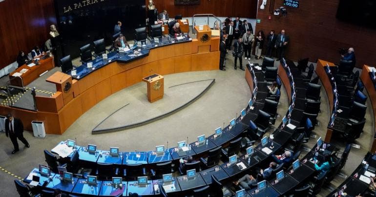 avala Senado cambios articulo 105 constitucional reves reforma EPN