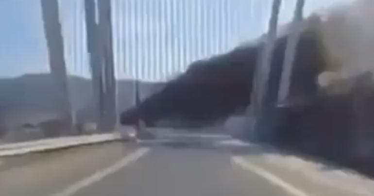 cinco muertos colapsa puente Corea Sur
