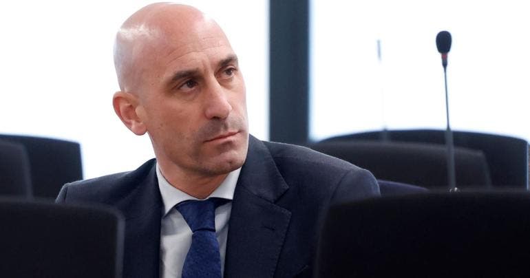 Rubiales, culpable de agresión sexual por el beso a Jenni Hermoso; absuelto de coacción