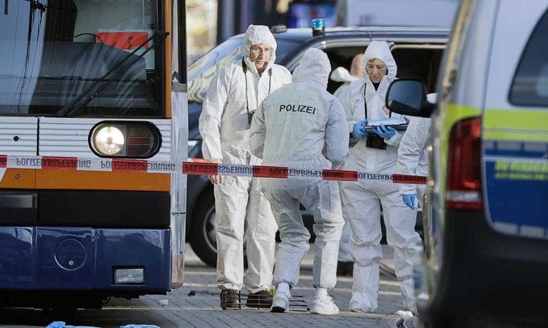 Suman dos muertos por atropello masivo en Alemania (EFE)