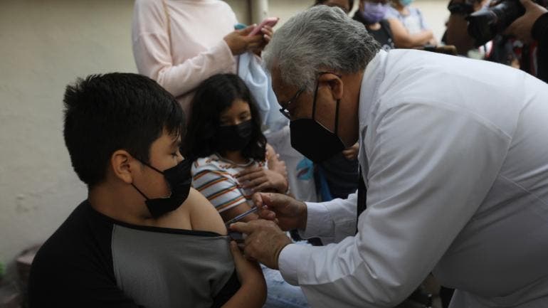 epidemiologa llama vacunarse sarampion tos ferina