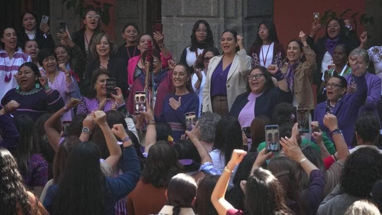 FOTOS  Sheinbaum encabeza evento por el Día Internacional de la Mujer