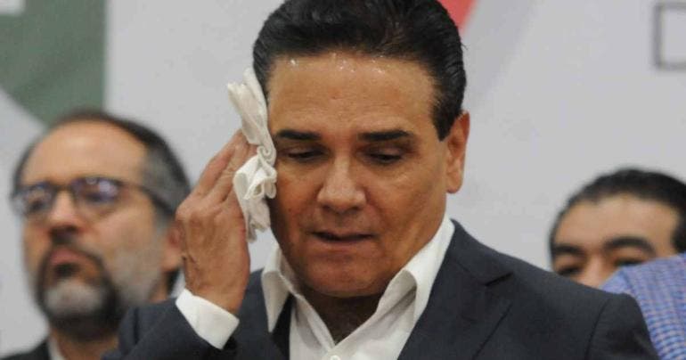 Reportan orden de aprehensión contra Silvano Aureoles, exgobernador de Michoacán