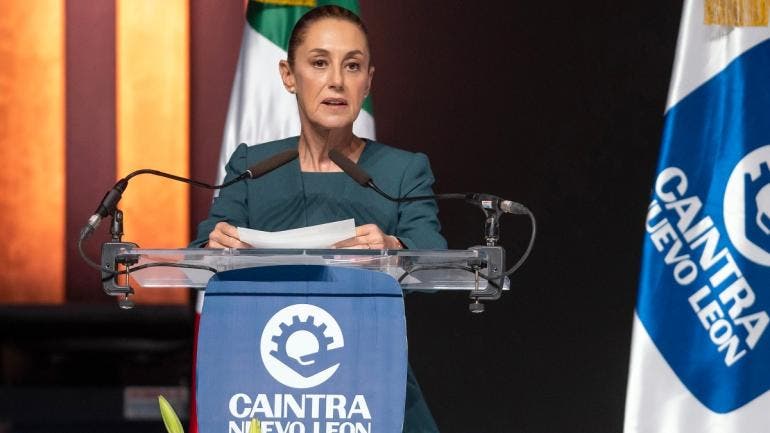 Sheinbaum reune Caintra Monterrey