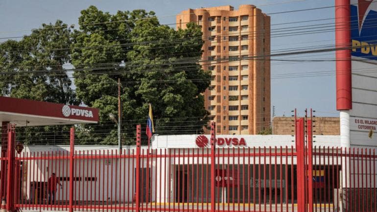 Venezuela mantendra operaciones petroleras medidas Trump