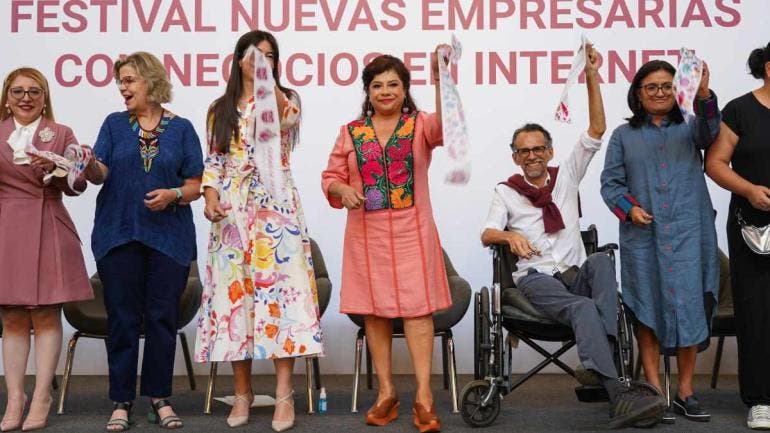 Brugada anuncia apoyos económicos y capacitación para NENIS