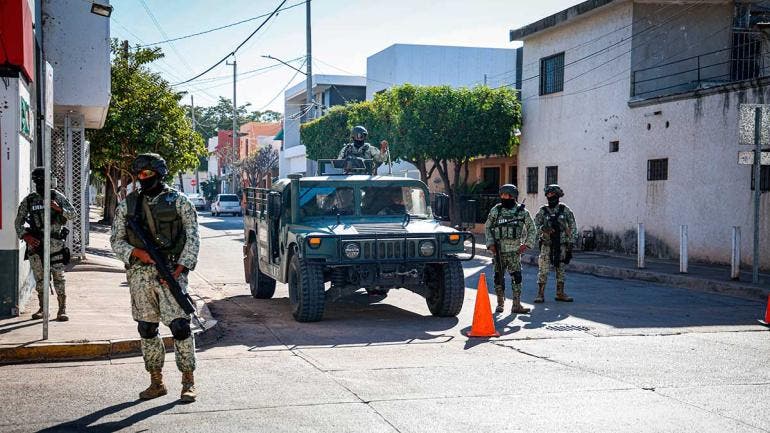 Militares