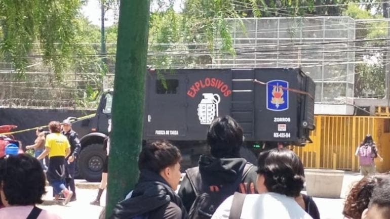 Prepa 5 desalojan presunta amenaza bomba