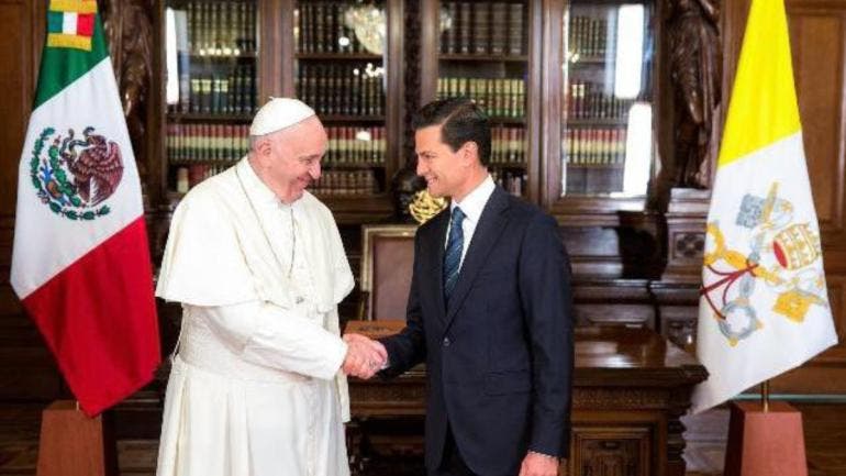 reaparece Pena Nieto lamenta muerte papa Francisco