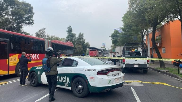 arrolla camion mujer motera mata campamento 2 octubre Iztacalco