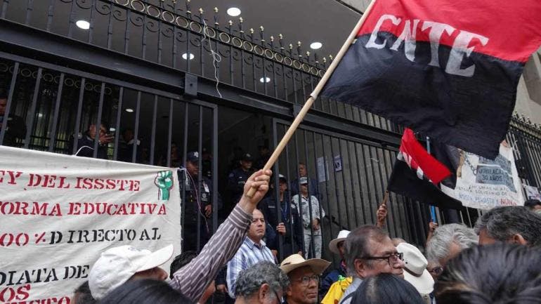 Rechaza Sección 7 del SNTE en Chiapas decretos de Sheinbaum