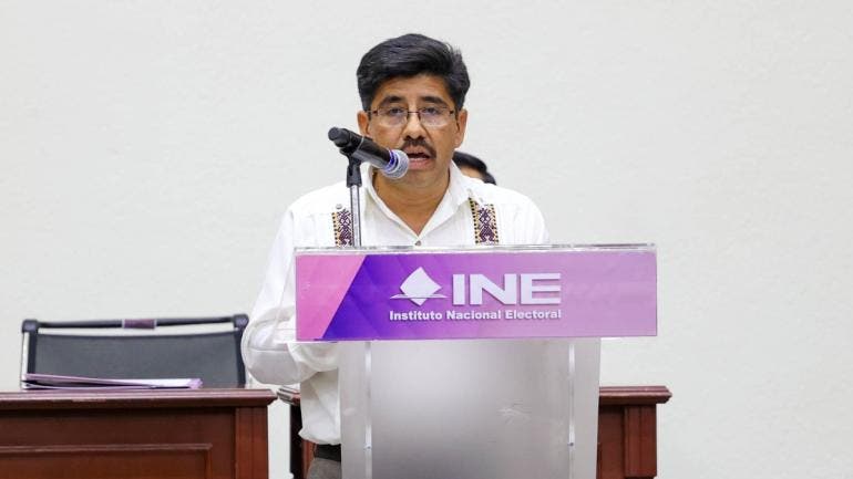 recibe Hugo Aguilar constancia mayoria promete nueva justicia