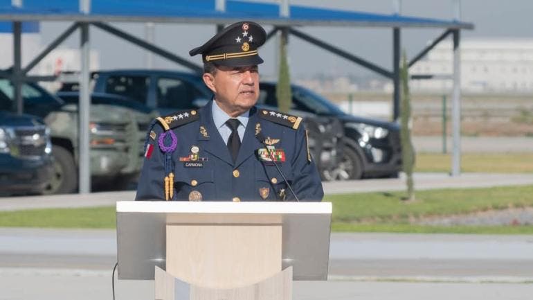 Roman Carmona Landa mando Fuerza Aerea Mexicana