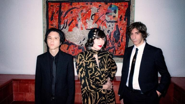 yeah-yeah-yeahs-teatro-metropolitan
