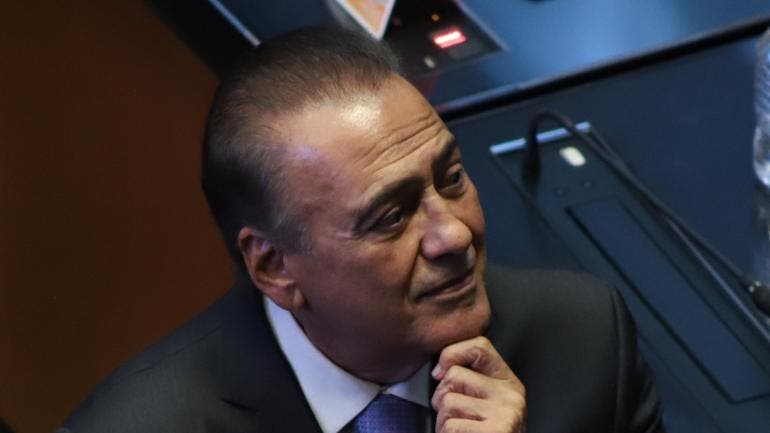 amplia Senado licencia Manlio Fabio Beltrones