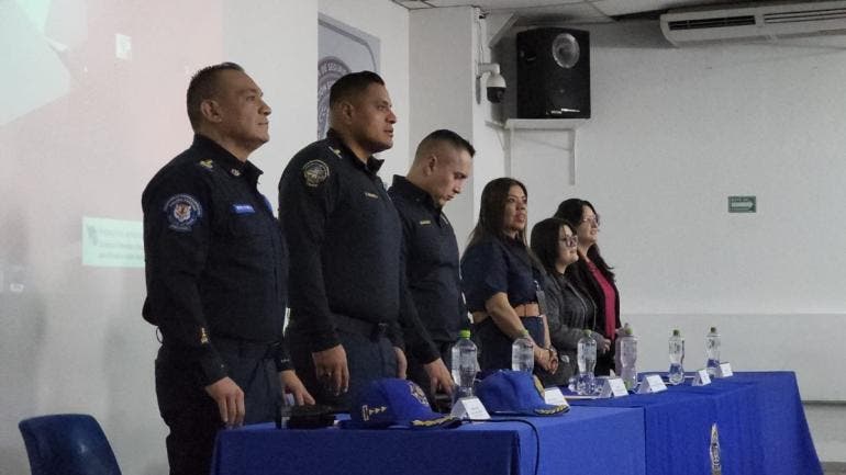 capacitan policias evitar sucidios Metro CDMX