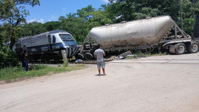 choca Tren Interoceanico Macuspana