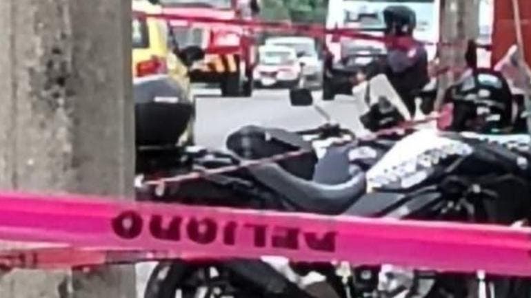 Coatepec hombre carga cabeza calles