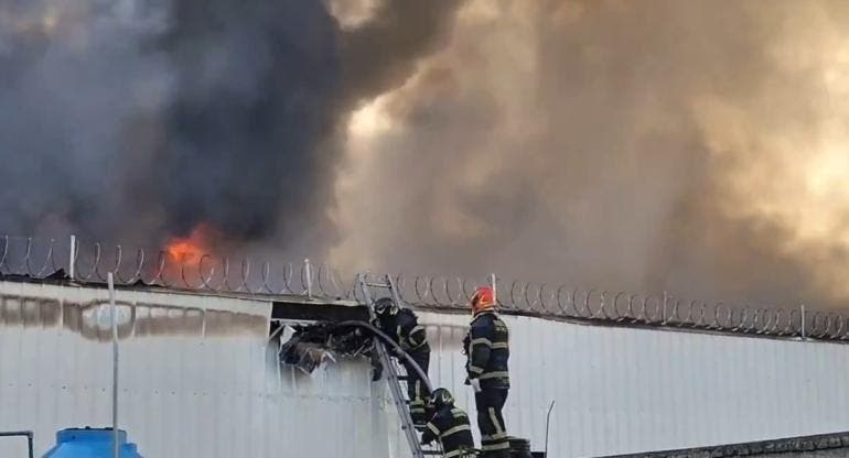fuerte incendio colonia Morelos Venustiano Carranza