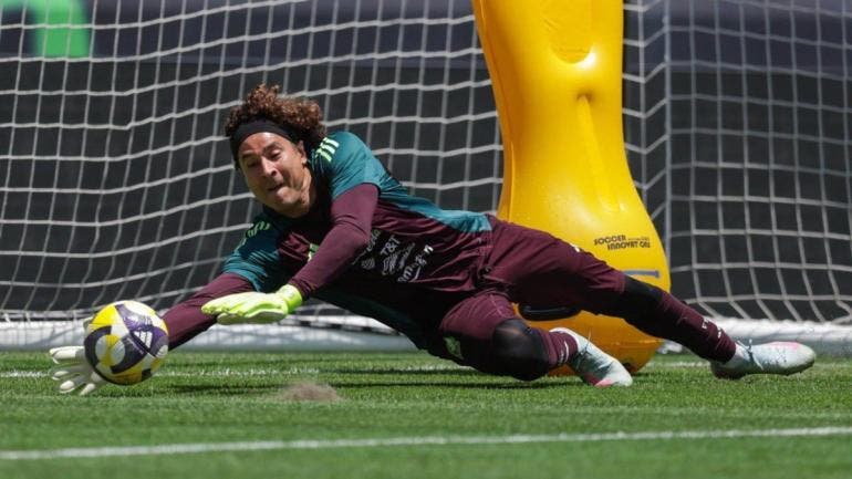 Memo Ochoa se siente capaz jugar 40 anos Mundial 2026