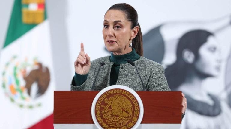 Sheinbaum critica el plan fiscal de EU por reforzar medidas contra migrantes