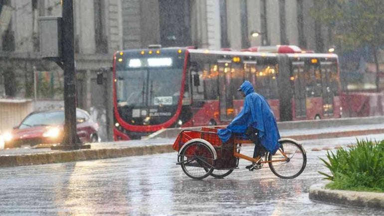 Activan alertas naranja y amarilla por fuertes lluvias y granizo esta tarde y noche