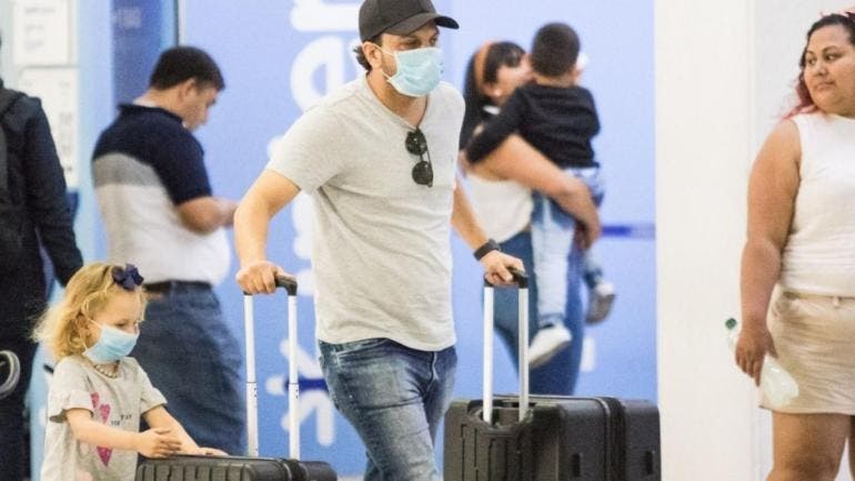 aeropuerto-cubre-bocas-coronavirus.jpg