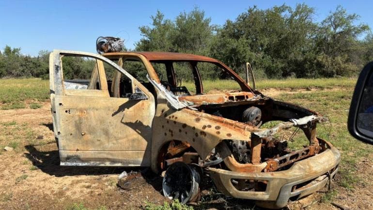 al menos dos cuerpos desierto Sonora Ceci Flores