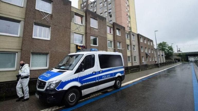 Alemania pone edificio con 700 personas en cuarentena por nuevo brote