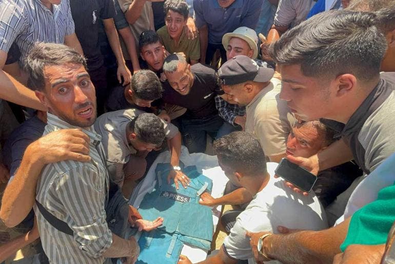 Bombardeo en Hospital Nasser en Gaza deja 5 periodistas muertos (Fotos EFE)