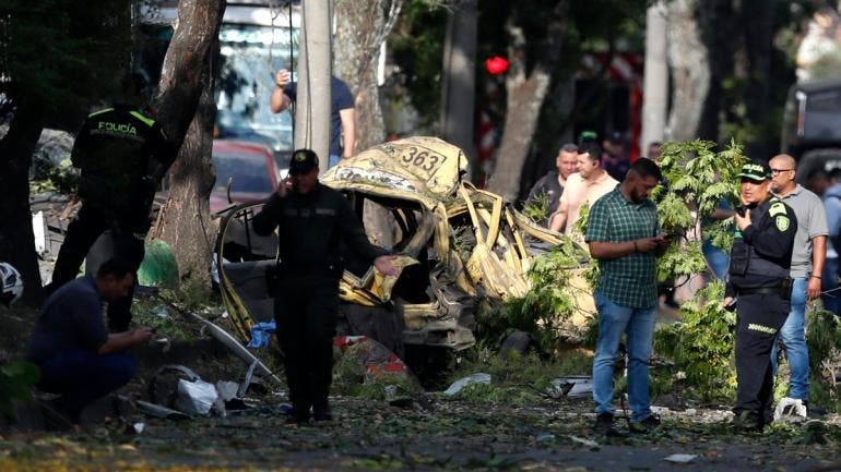 cinco muertos atentado base aerea Cali Colombia
